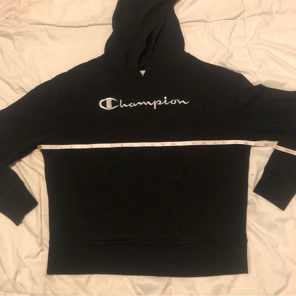 3/20$ Champion- Black Hoodie - Picture 4 of 5